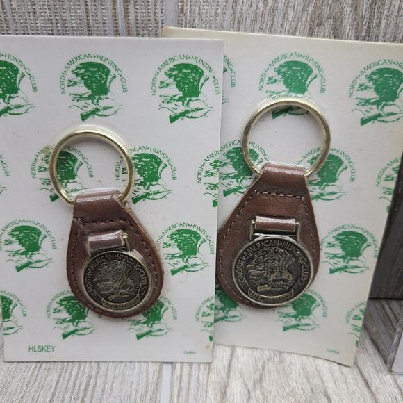 North American Hunting Club Life Member Lot 5 patches, 2 Decals, 4 Key Chains - Picture 2 of 6